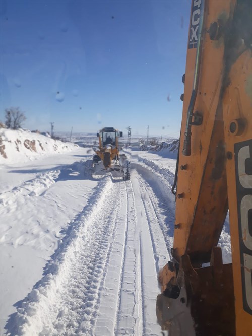 Kar temizleme ve yol açma çalışmalarımız aralıksız devam ediyor.